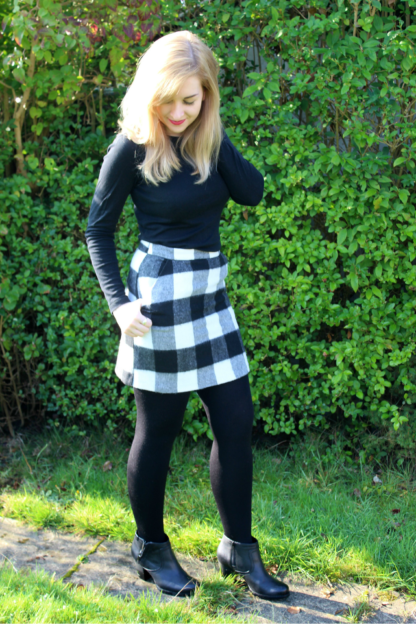 Monochrome Monochrome