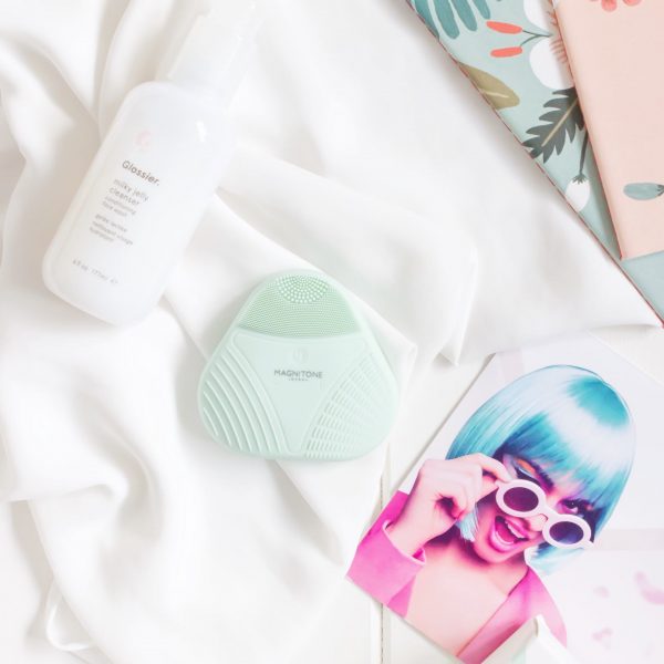 Magnitone XOXO Cleansing Brush